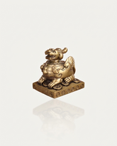 Resin pixiu statue - studio photo