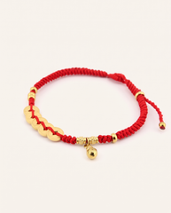 Five Emperors Coin with Hulu Red String Bracelet, detail view