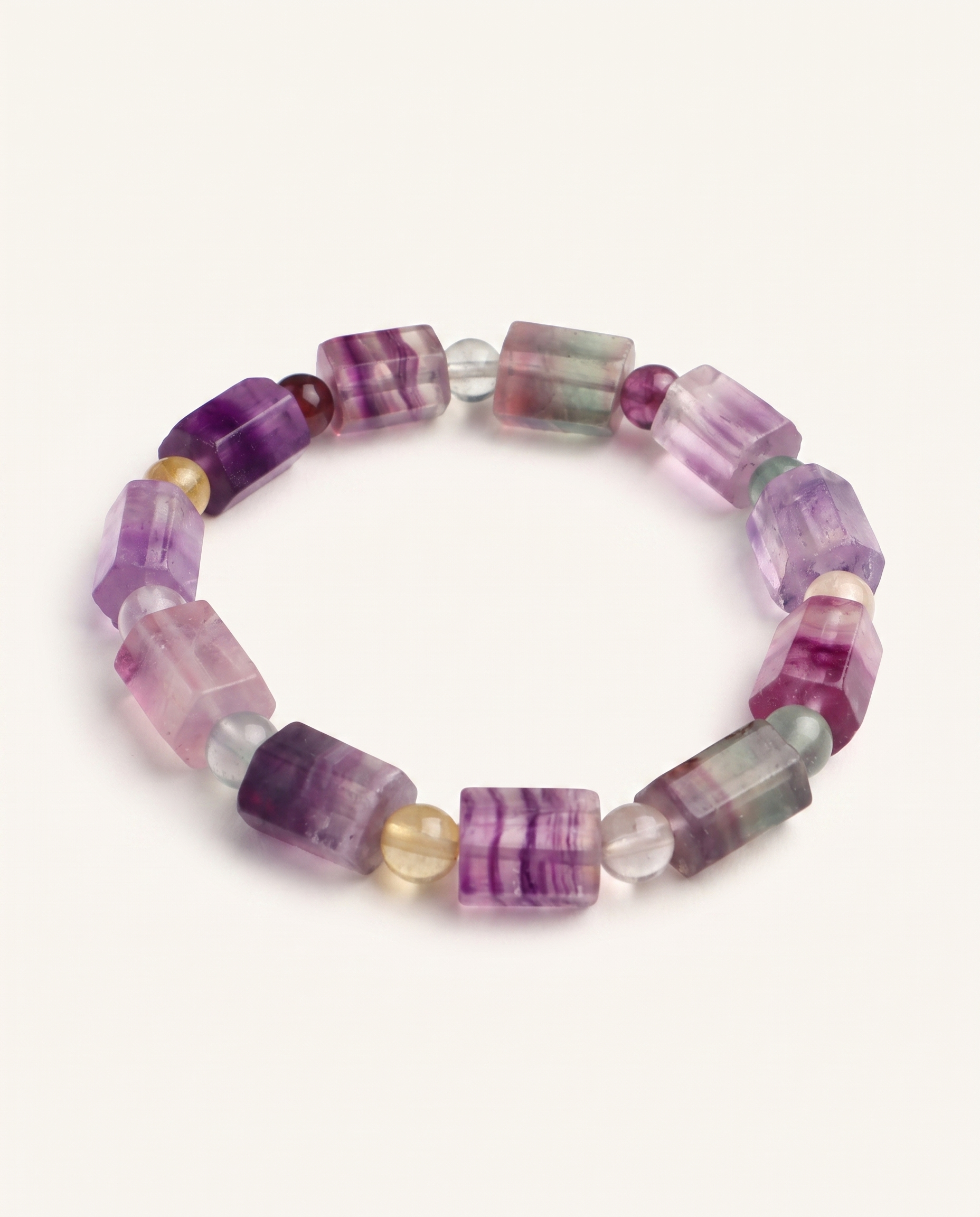 cylinder | src: products/bracelets/purple-pink-bracelet/photo-02.png