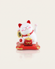 solar powered maneki neko lucky fortune cat 1