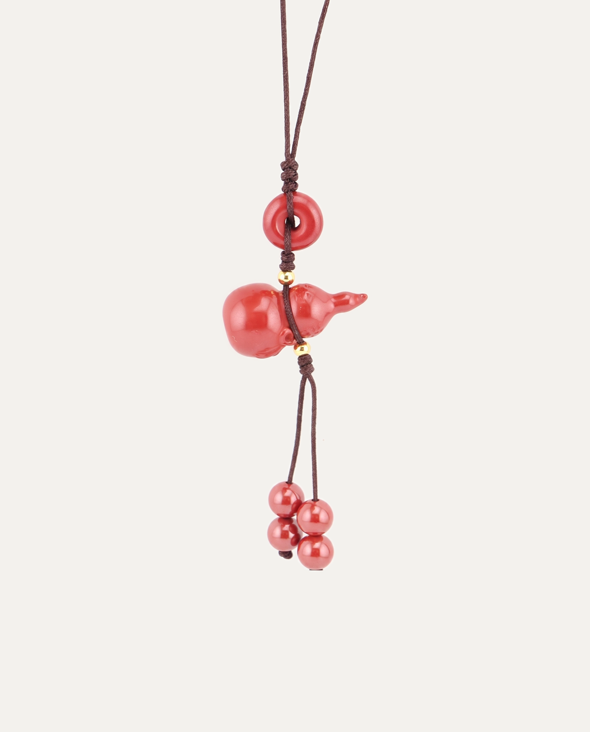 Hulu Cinnabar Hanging Charm, studio photo